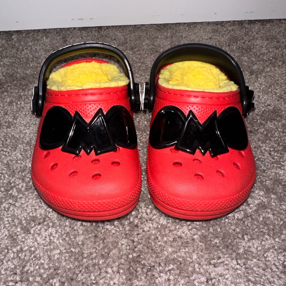 Crocs Classic Lined Disney Clogs, Mickey size 5T